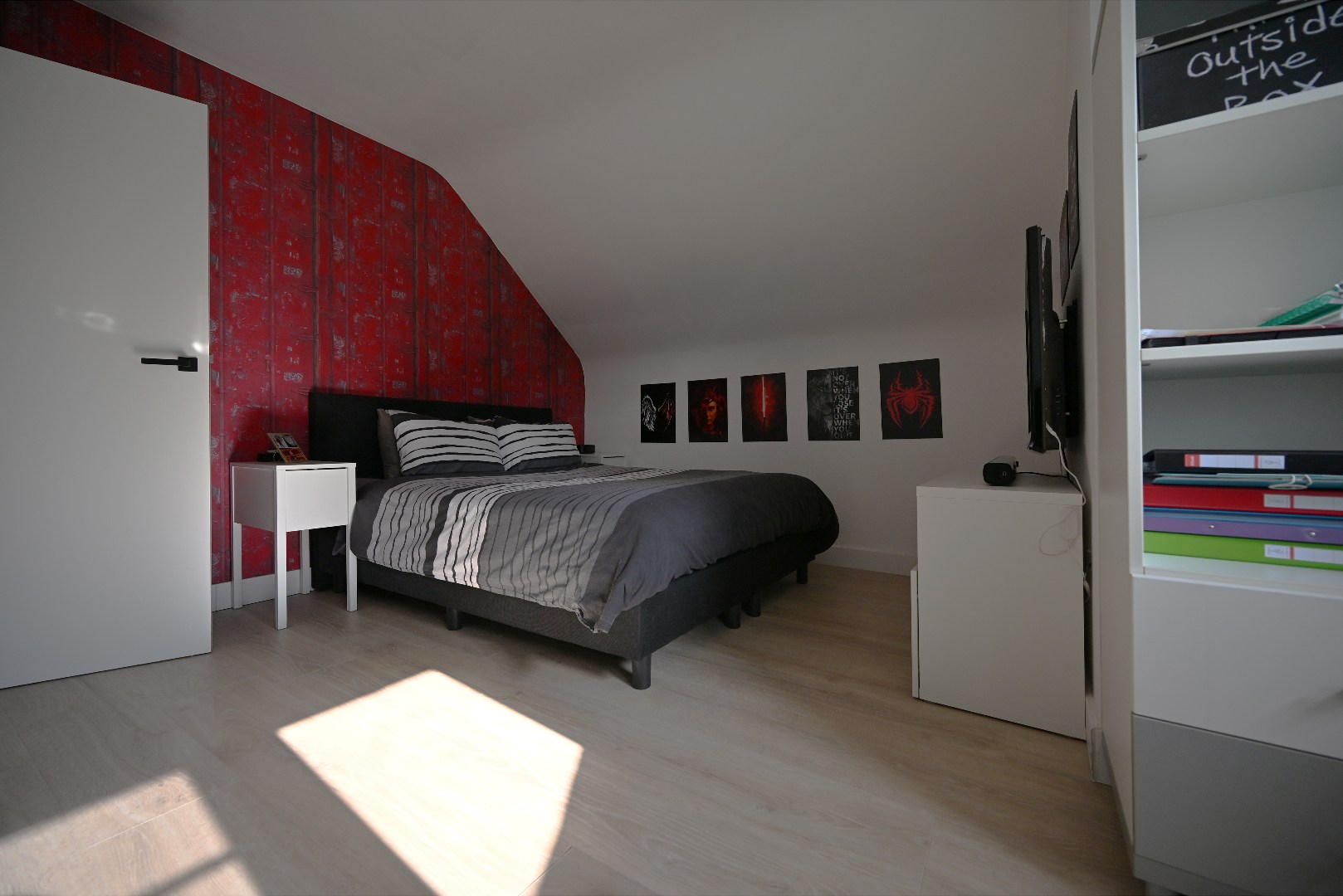 Instapklare woning met 3 slpks, garage, tuin én zonneterras te Kluizen 