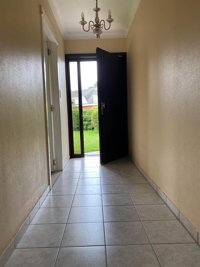 Woning met 3 slaapkamers en garage te Ichtegem 