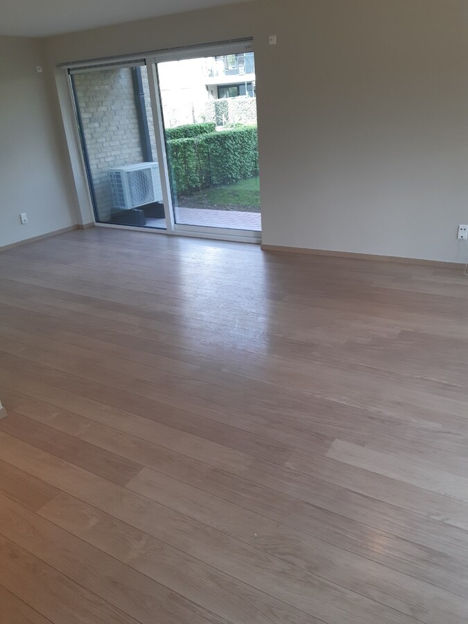 Aangename studio nabij Station (in t groen met terras). 