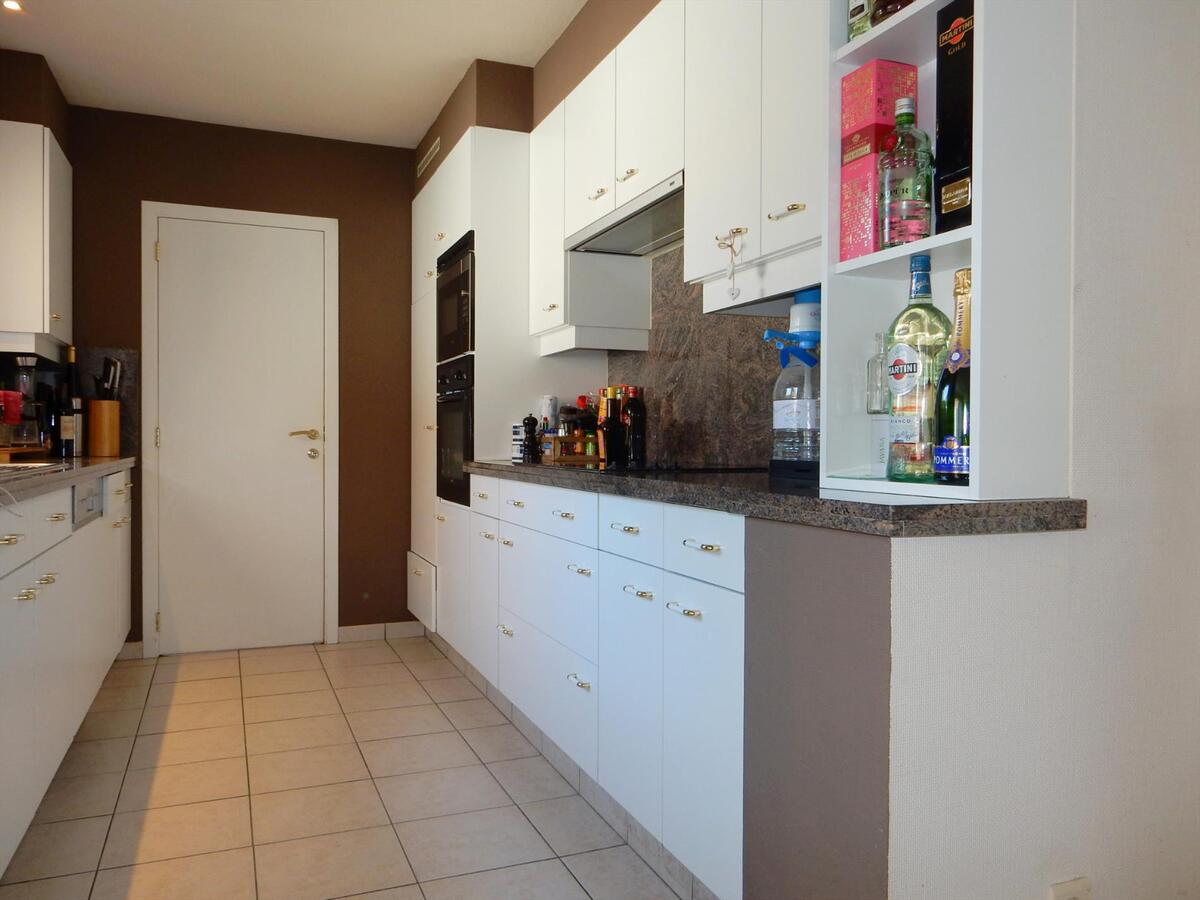 Ruime woning te Jabbeke met 4 slaapkamers 