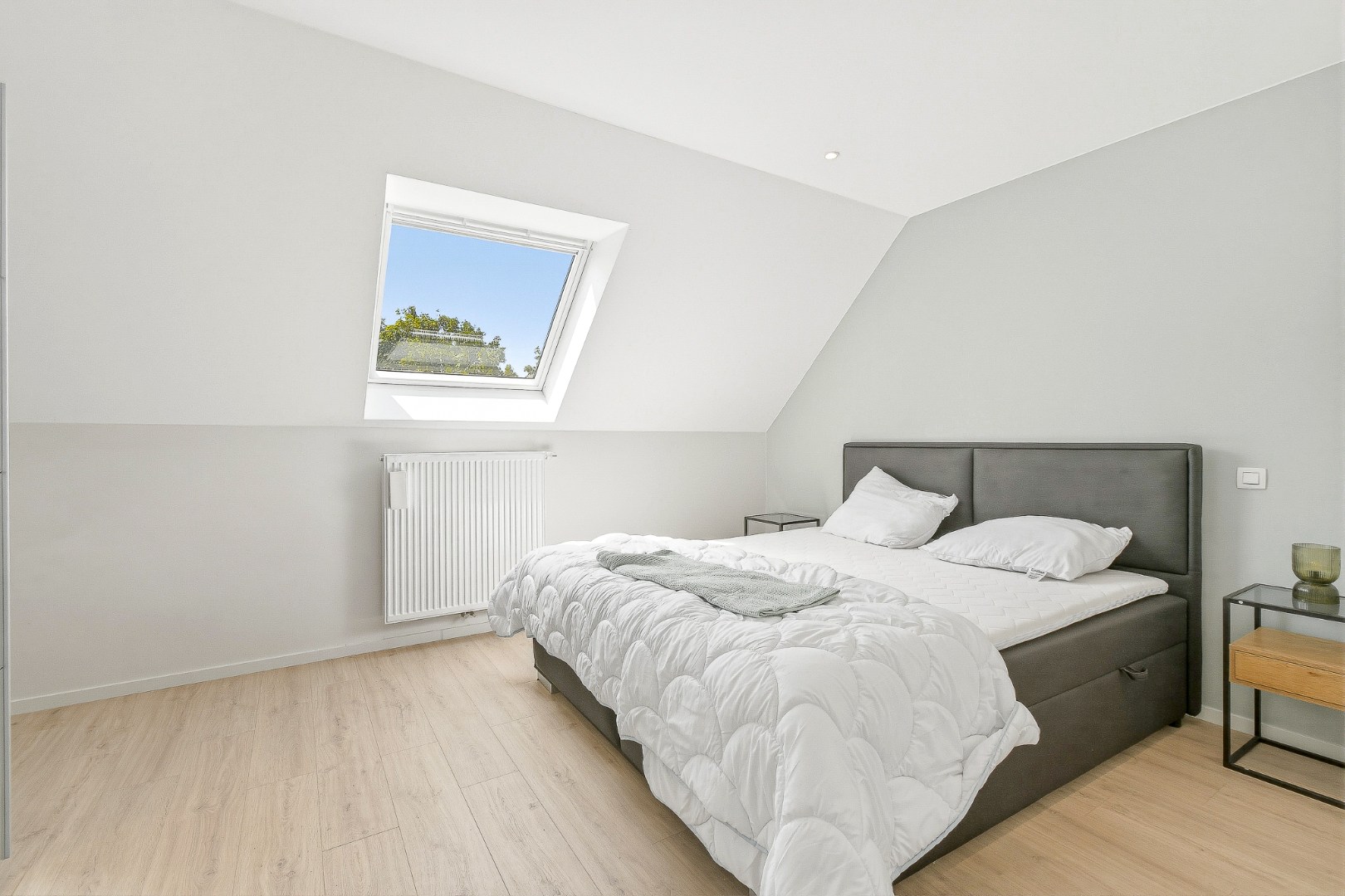 Uiterst energiezuinige instapklare rijwoning met 3 slaapkamers 