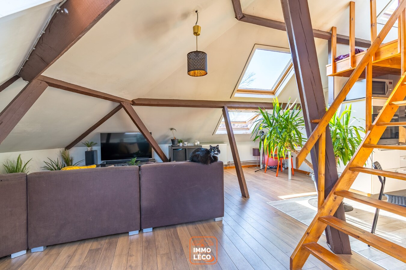 Immeuble de rapport avec 3 logements, TOP secteur ! Idéal investisseurs ! 