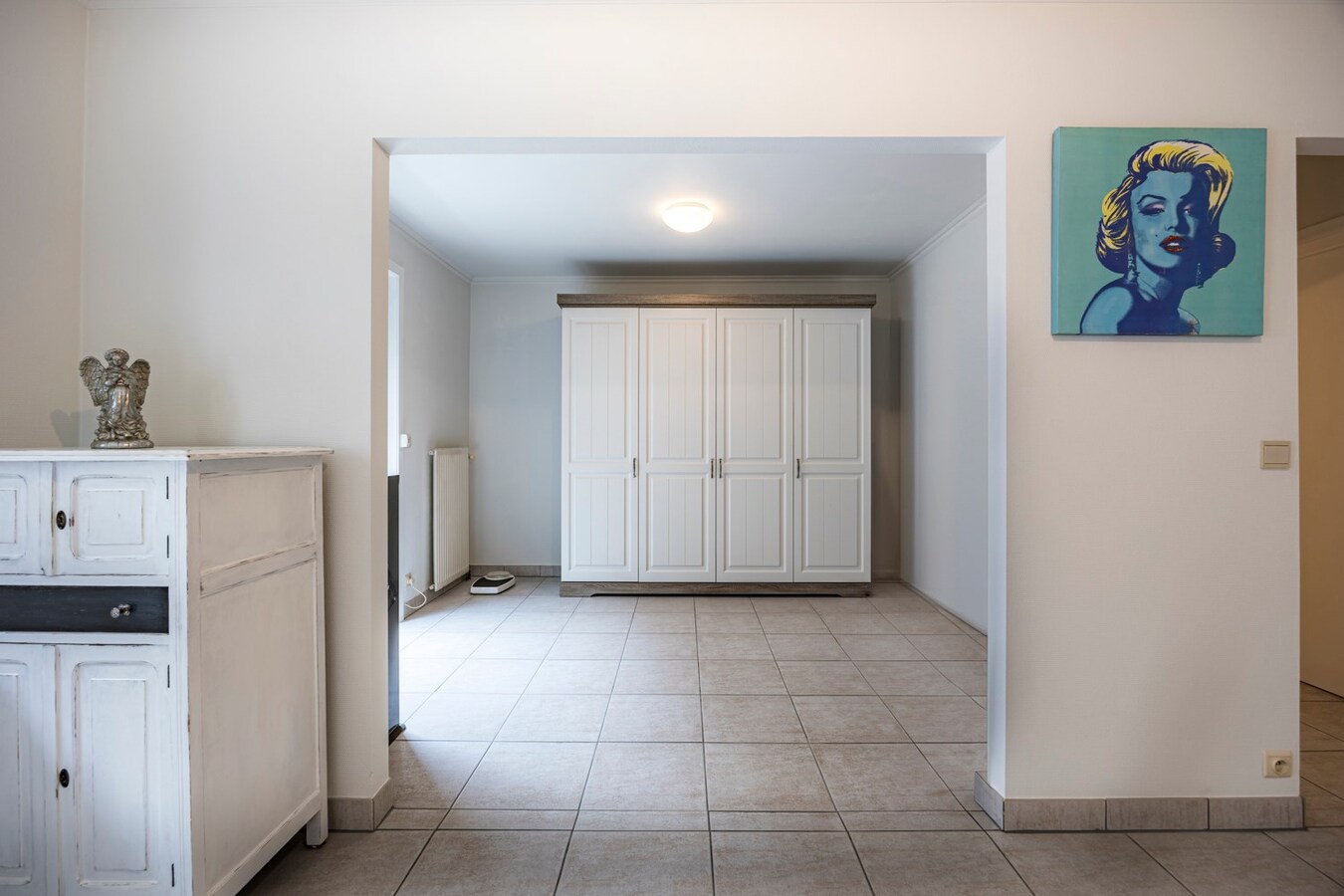 Zeer ruim appartement op topligging te Heist 