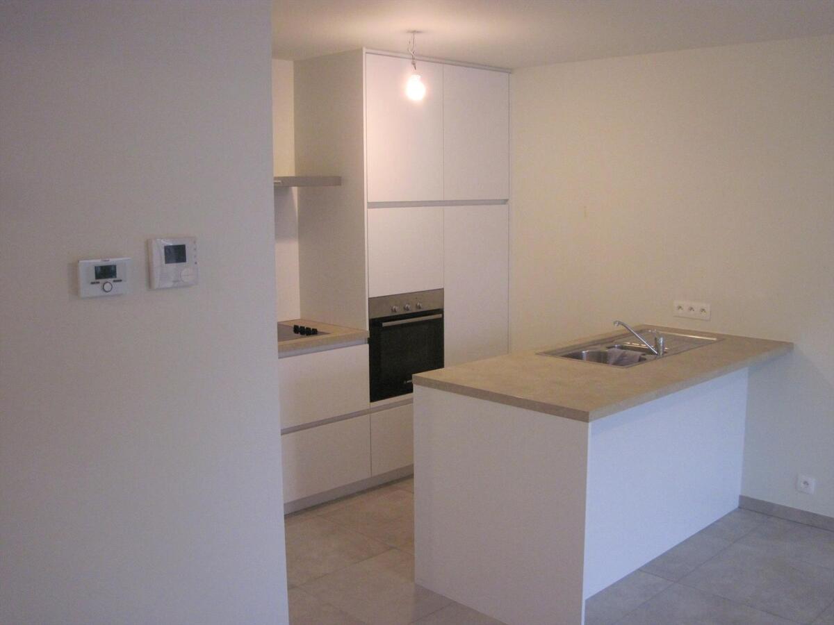 Nieuw appartement !    Kleine residentie met een sterke architectuur. 