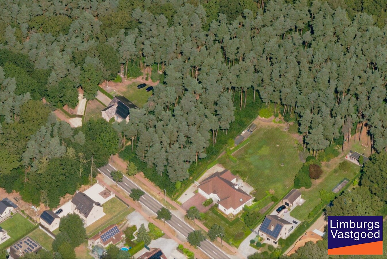 Exclusieve bouwgrond voor villabouw op een gegeerde ligging, 49a66ca 