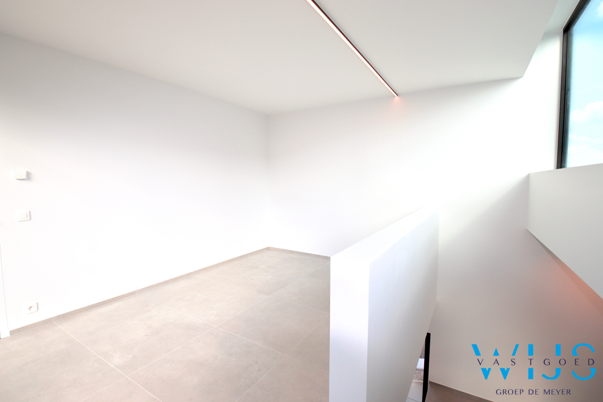 FENOMENAAL appartement met hoge afwerking te KLUIZEN ! 