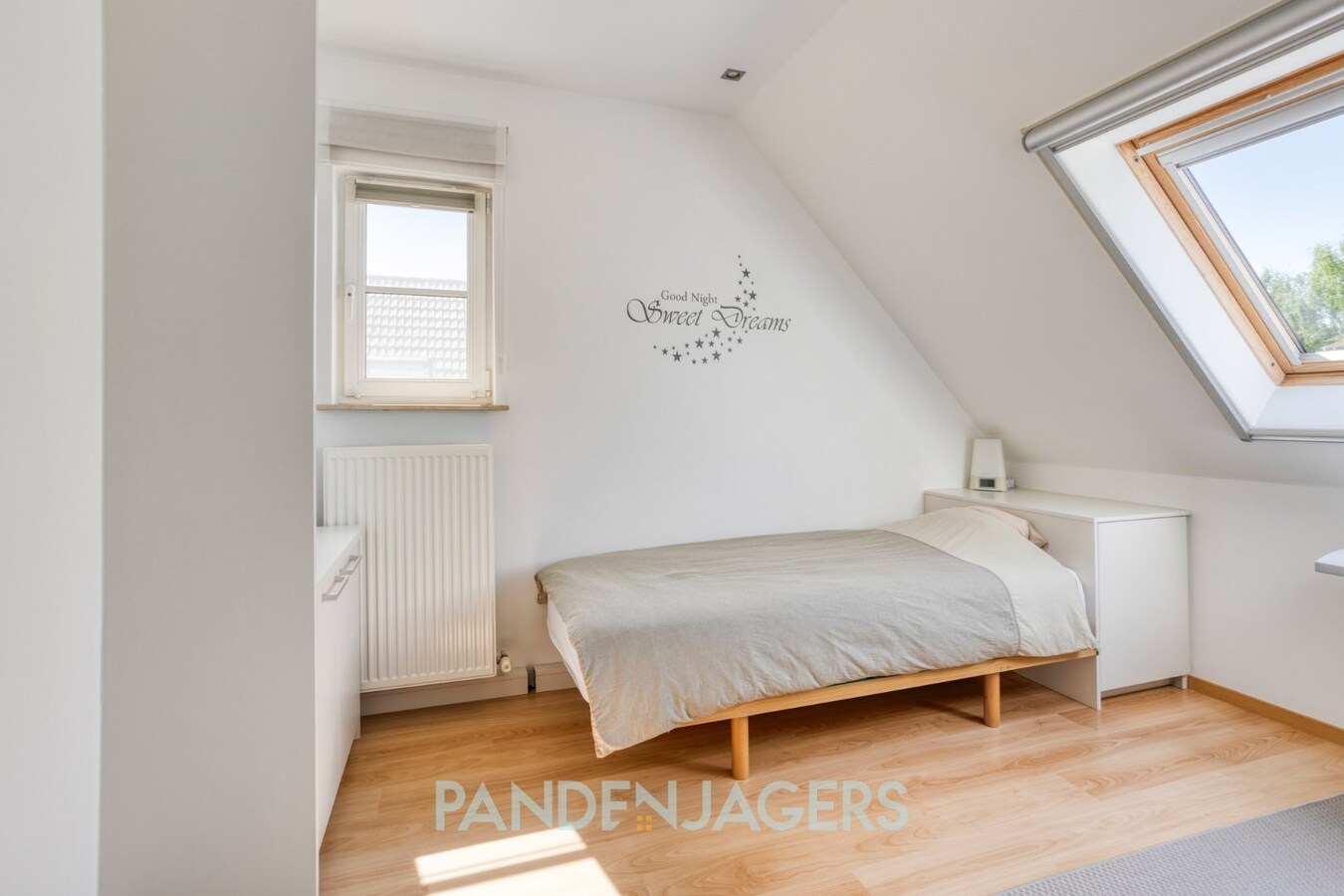 Prachtige woning met 5 slpks in rustige wijk te Lint 