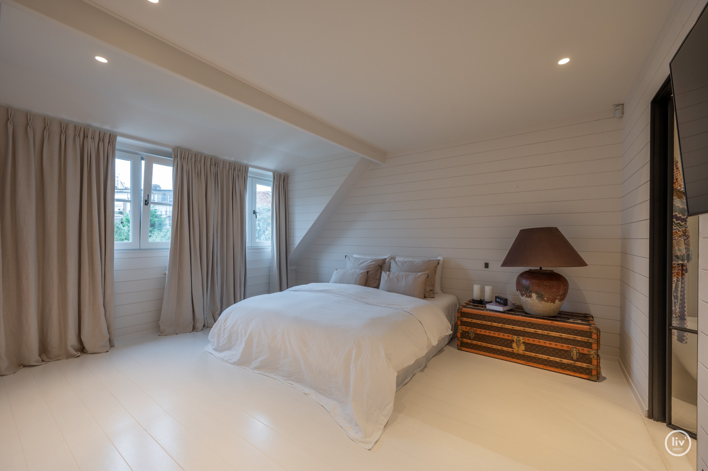 Exclusieve koppelvilla met verfijnde afwerking op toplocatie in het Zoute 