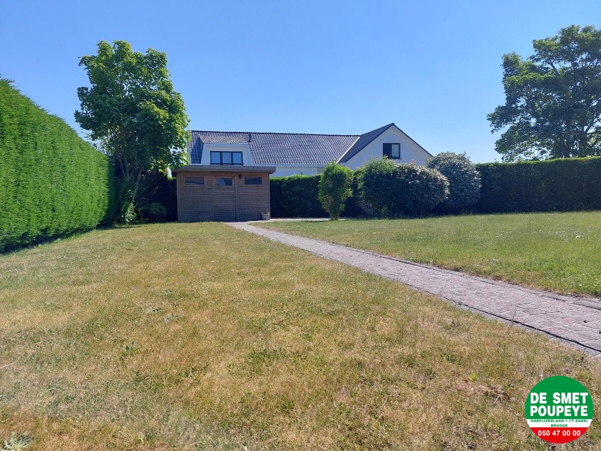 Ruime alleenstaande villa 