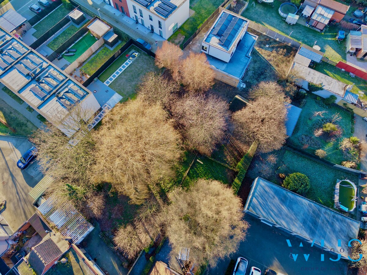 Bouwgrond van 470 m² voor halfopen bebouwing te Zelzate 