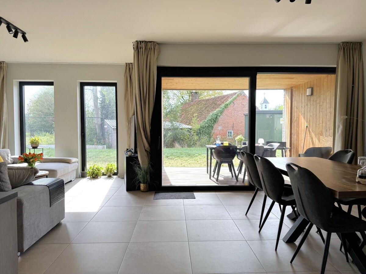 Benedenwoning verhuurd in Weelde