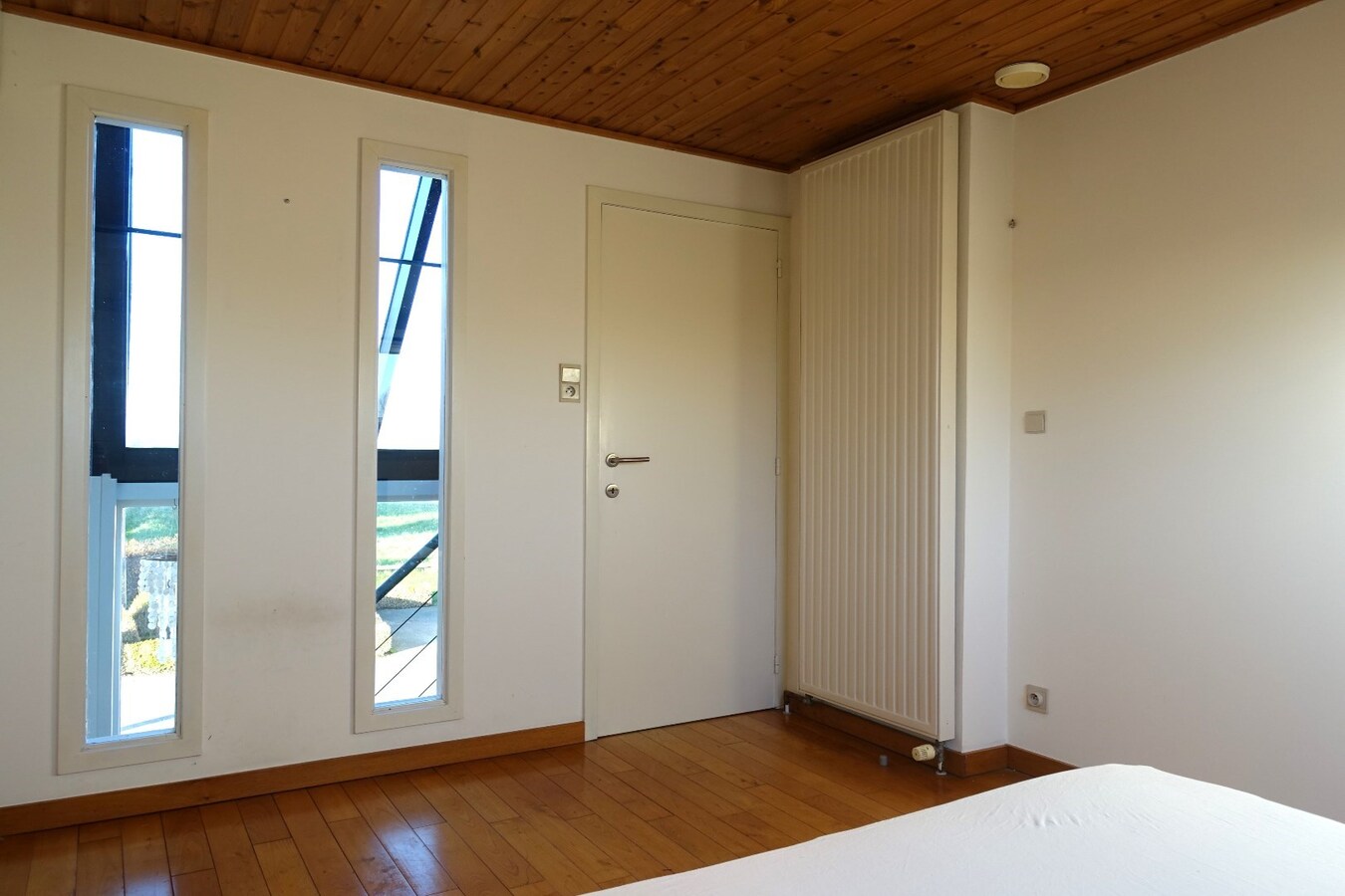 Uitzonderlijk gelegen woning in fermettestijl met bijgebouw (70m²) 