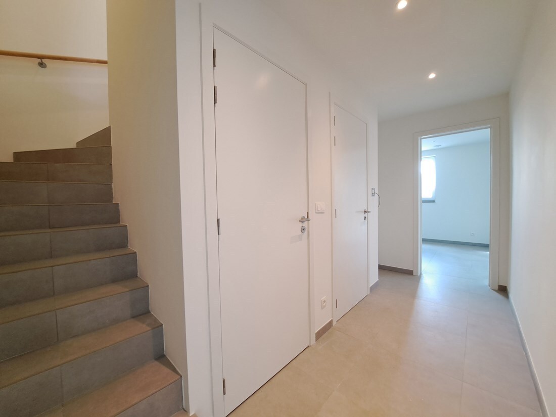 Modern ruim energiezuinig duplex appartement te Dilsen-Stokkem 