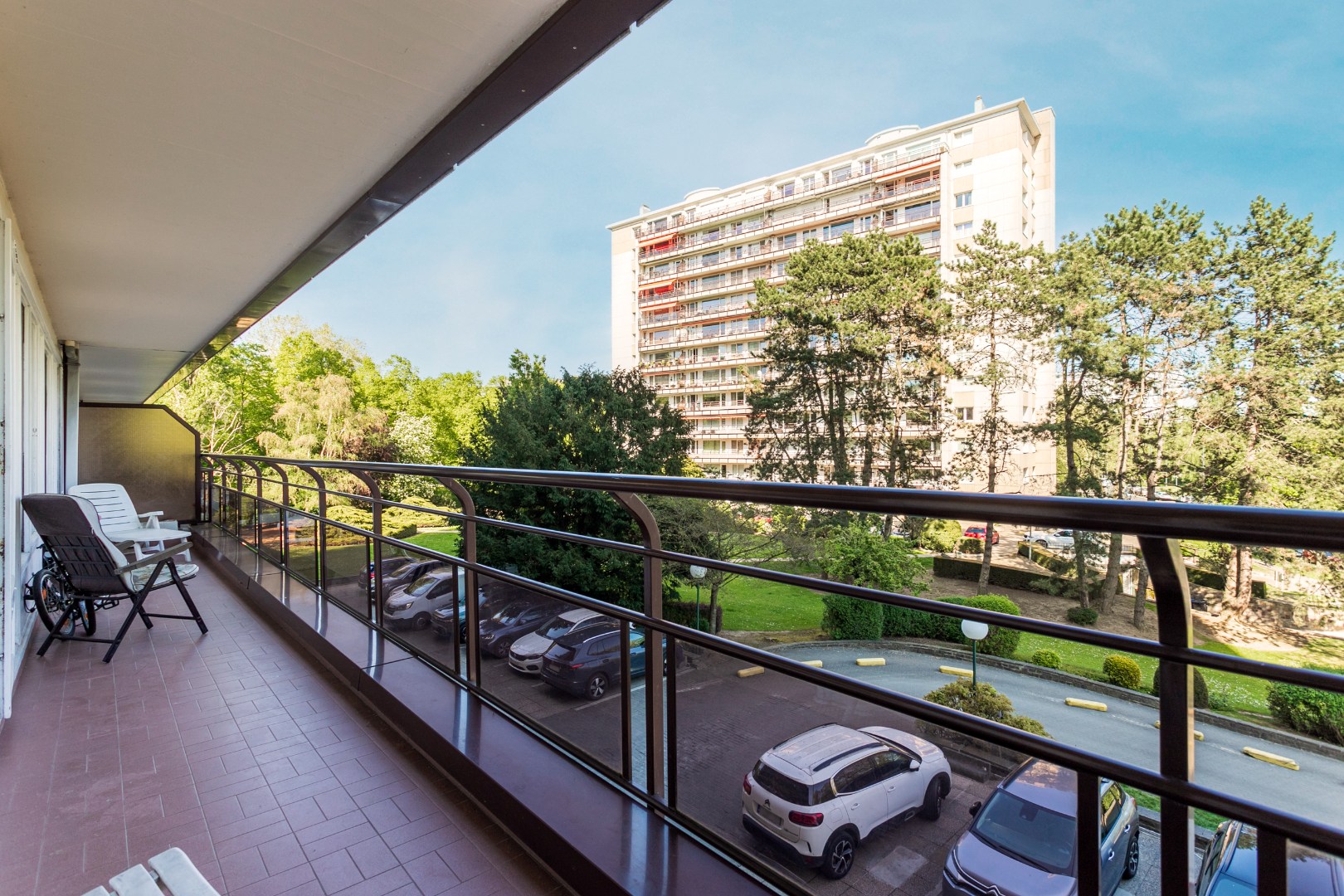 Appartement met 2 slaapkamers, terras en kelder te Anderlecht 