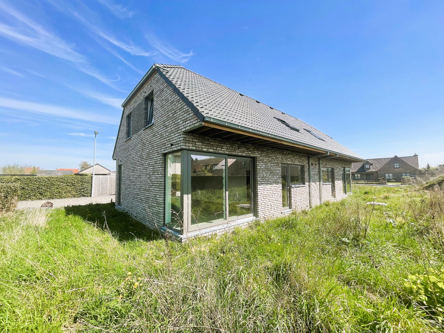 Ruime nieuwbouwwoning met garage en tuin op 288m² 