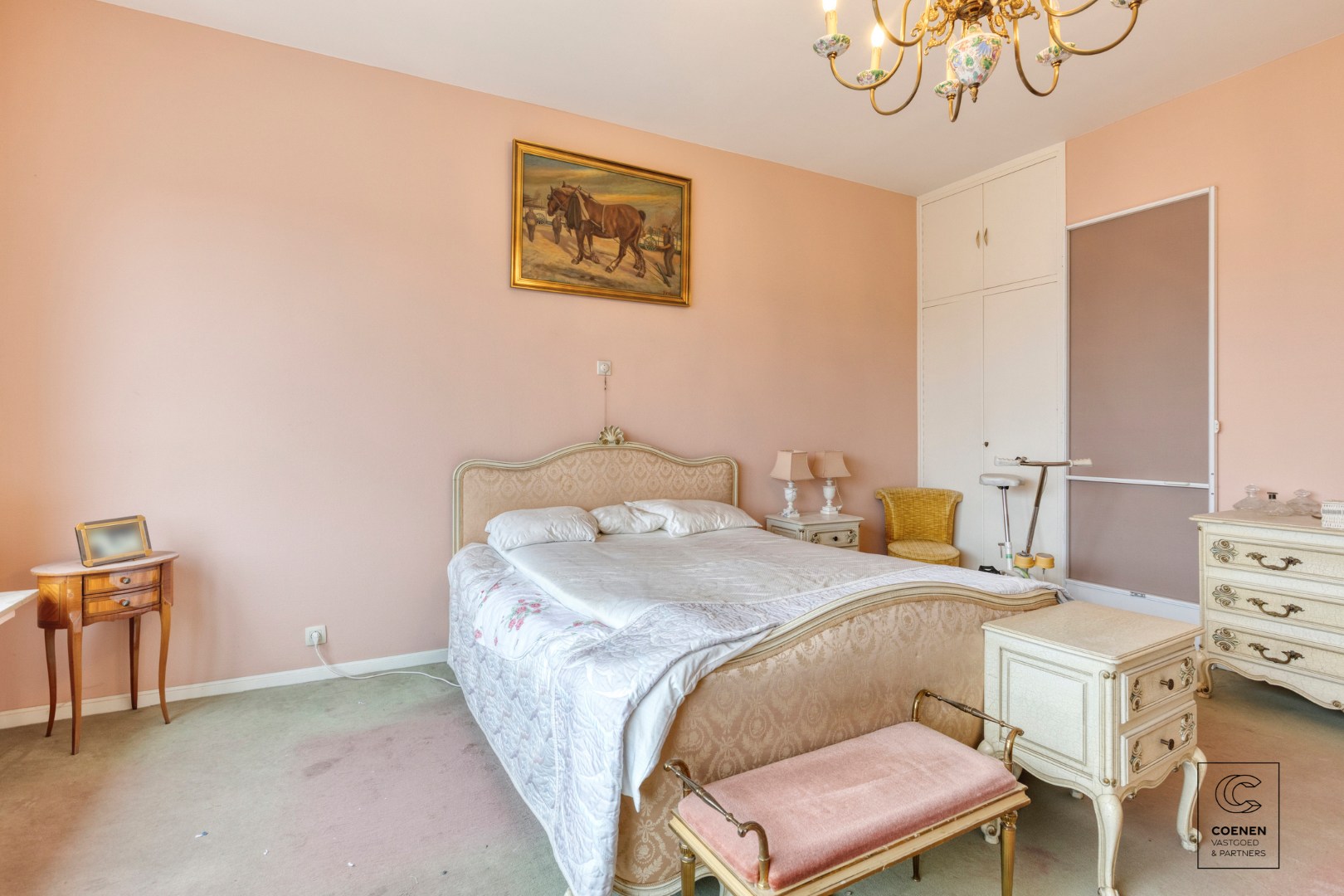 Duplex appartement van maar liefst 221 m² op een centrale ligging te Wilrijk! 