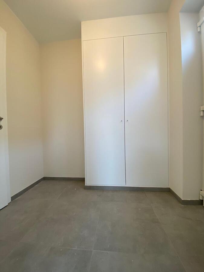 Woning met 4 slaapkamers en garage te Koekelare 