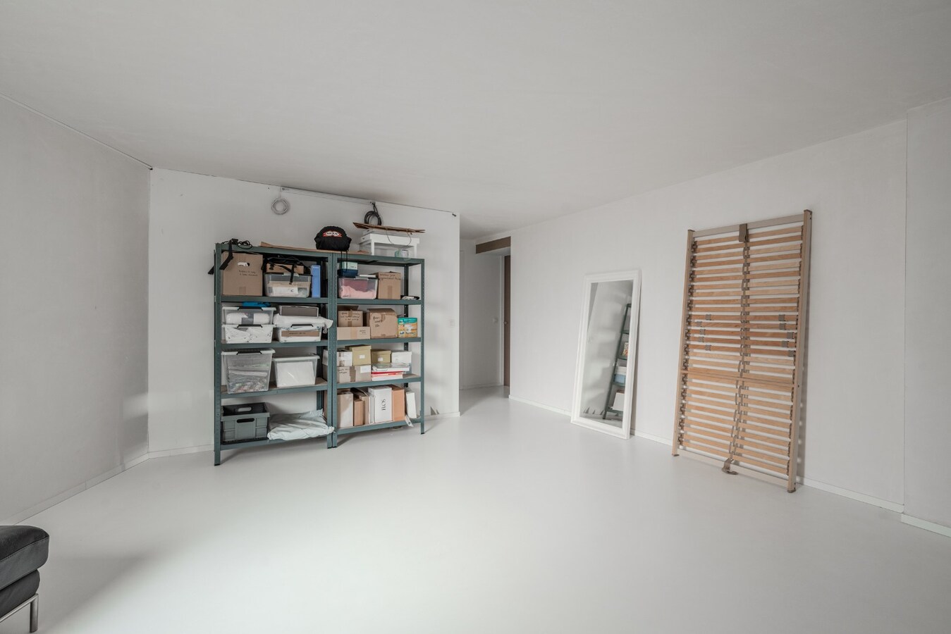 Commercial shop for sale in De Panne
