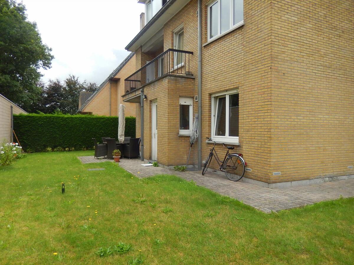 2-Slaapkamerappartement op de gelijkvloerse verdieping met tuin 