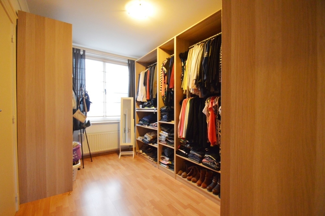 Karaktervolle woning voorzien van alle moderne woonkwaliteit met zonnige tuin en achteruitgang - Zwankendamme 