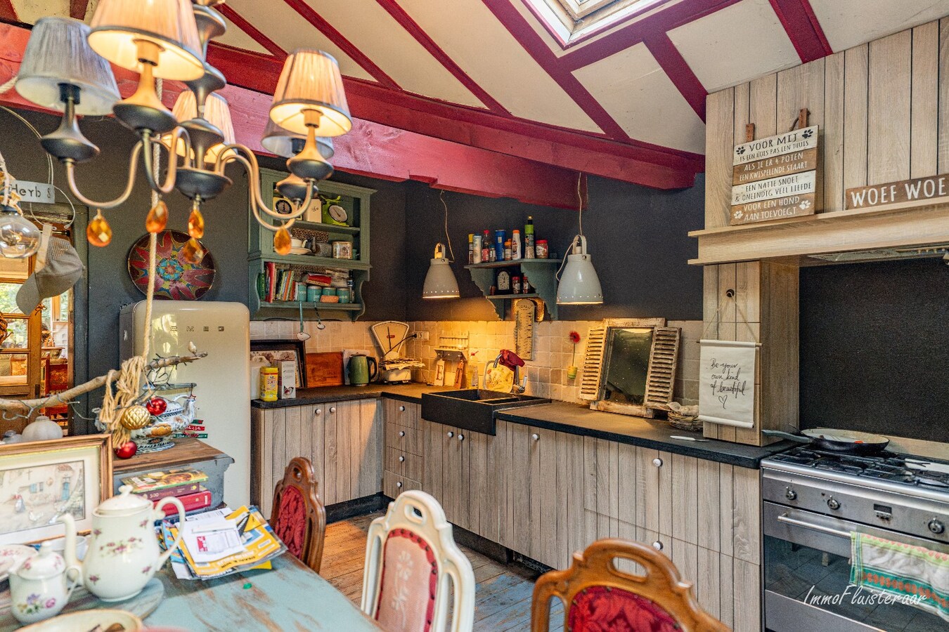 Rustig gelegen woning met renovatiepotentieel op ca. 40 are in Beverlo 