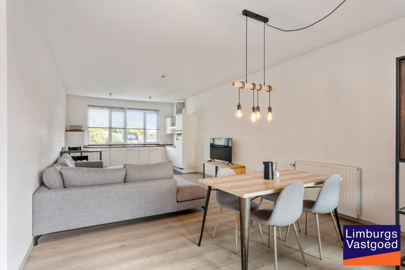 App., 119 m², 2 slpk, terras, autostaanplaats 