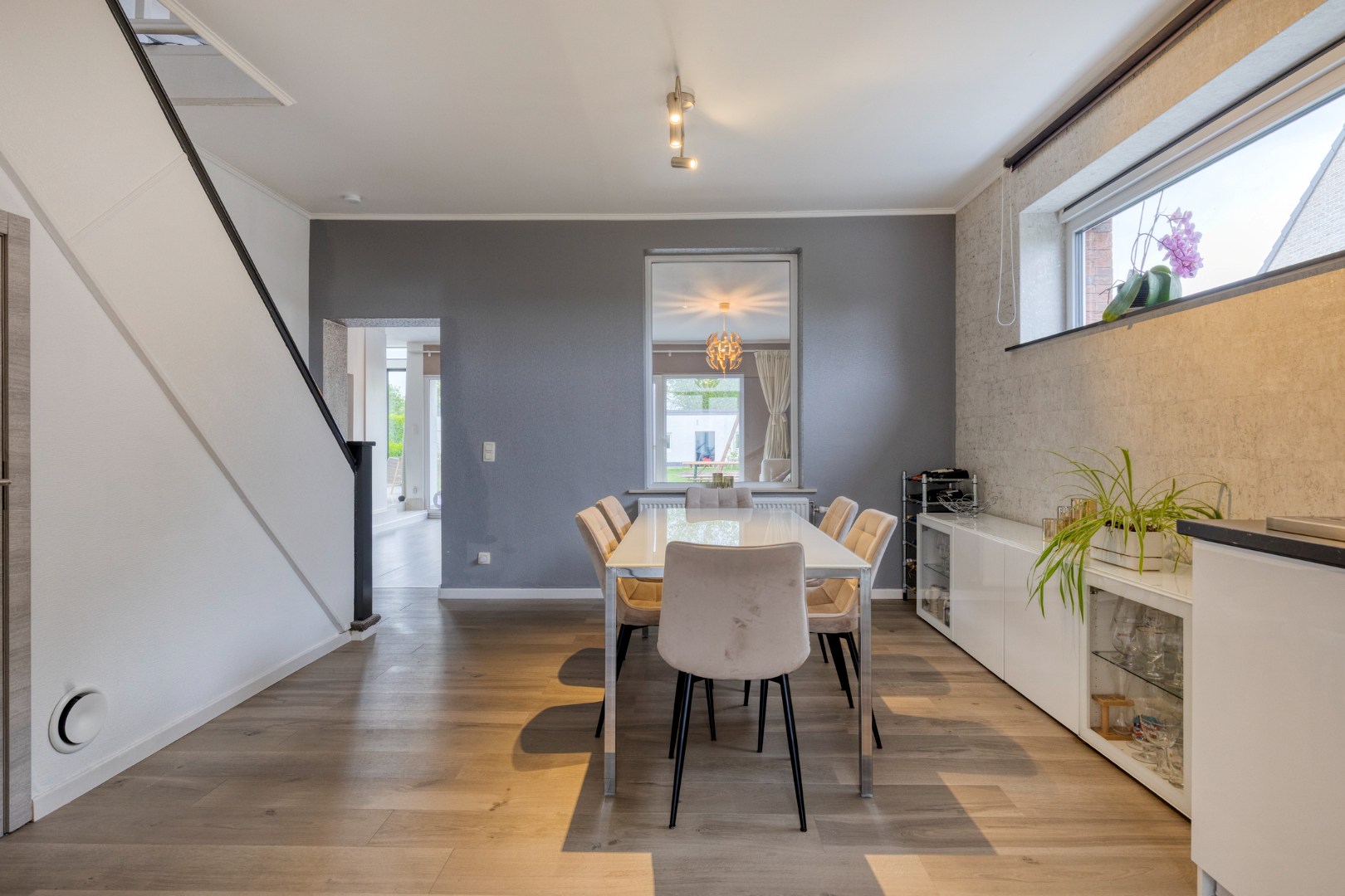 Mooie recent gerenoveerde ruime villa in Lubbeek met een bewoonbare oppervlakte van 310 m² - EPC  96KWH/m2 