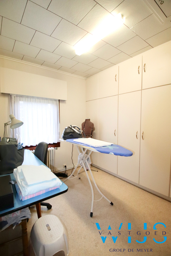 Ruime gezinswoning met 5 slaapkamers &amp; ZUIDgerichte tuin te Zelzate! 