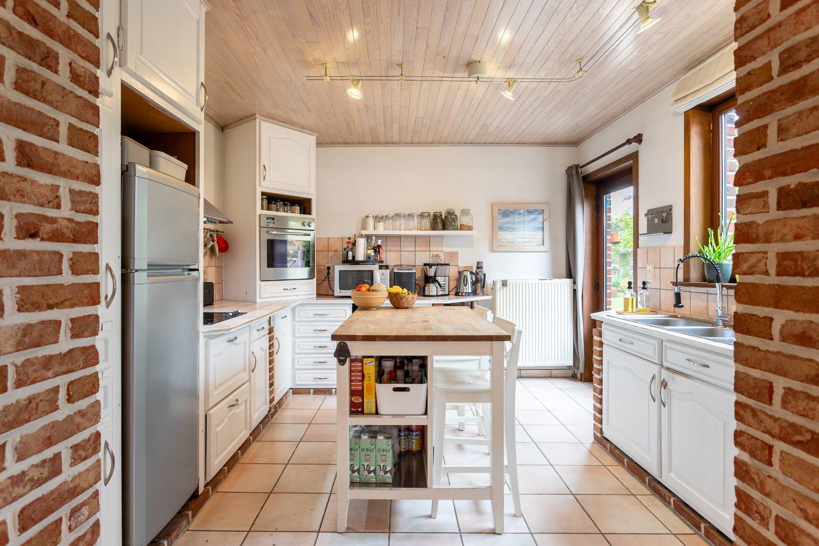 Instapklare driegevelwoning met 3 slpk te Lembeek 