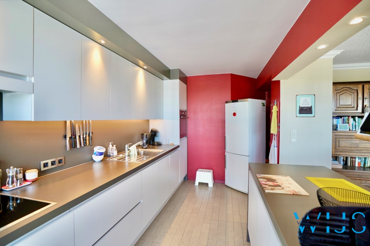 Instapklaar lichtrijk appartement te GENT 