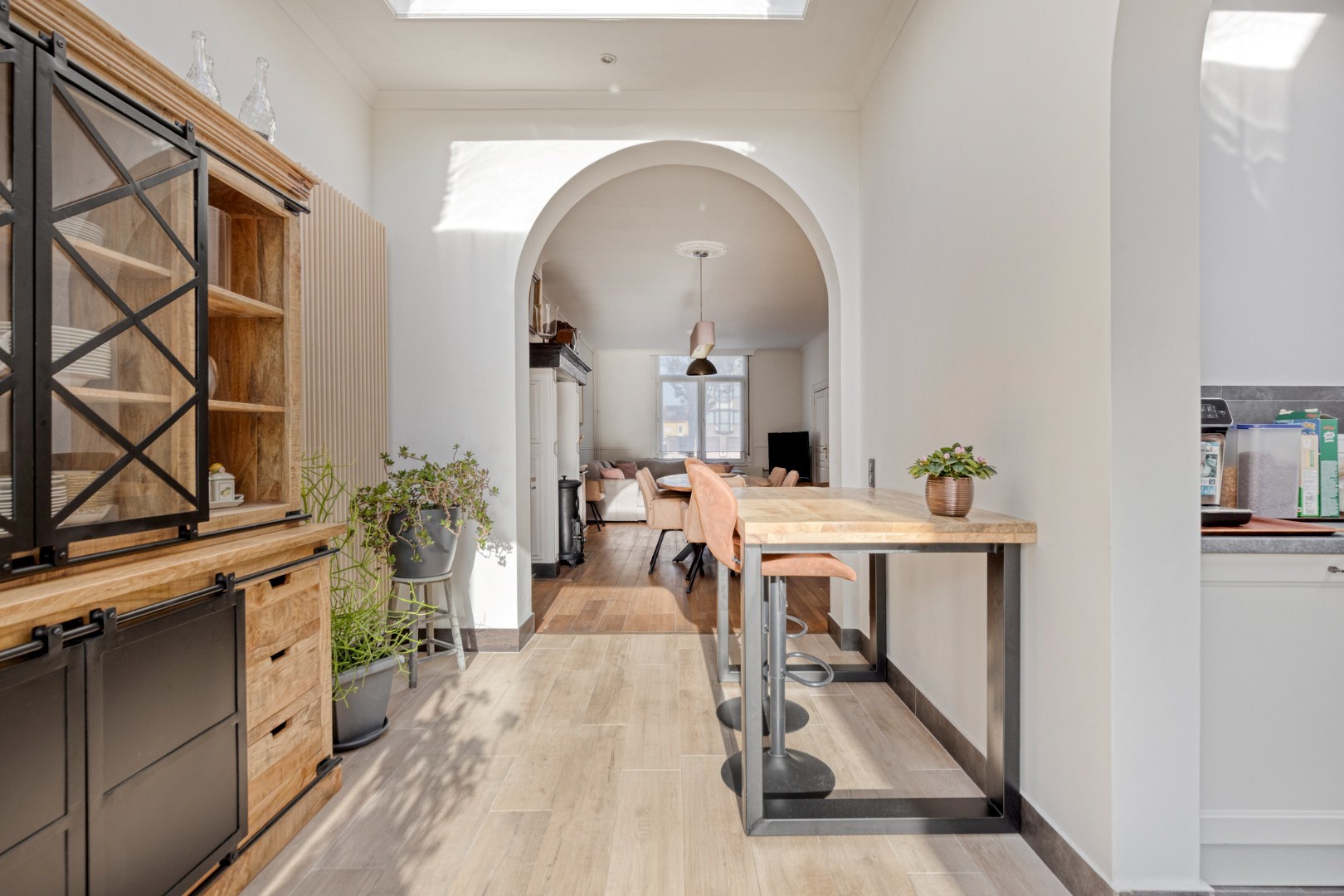 Karaktervolle herenwoning uit 1871 met 4 slaapkamers en prachtige stadstuin - Merksem 