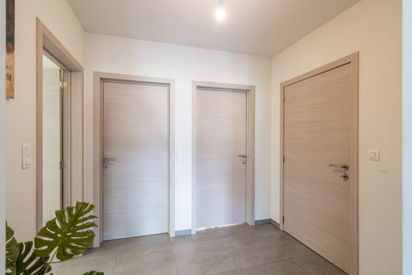 Modern 2 slaapkamer appartement met ondergrondse parkeerplaats. 