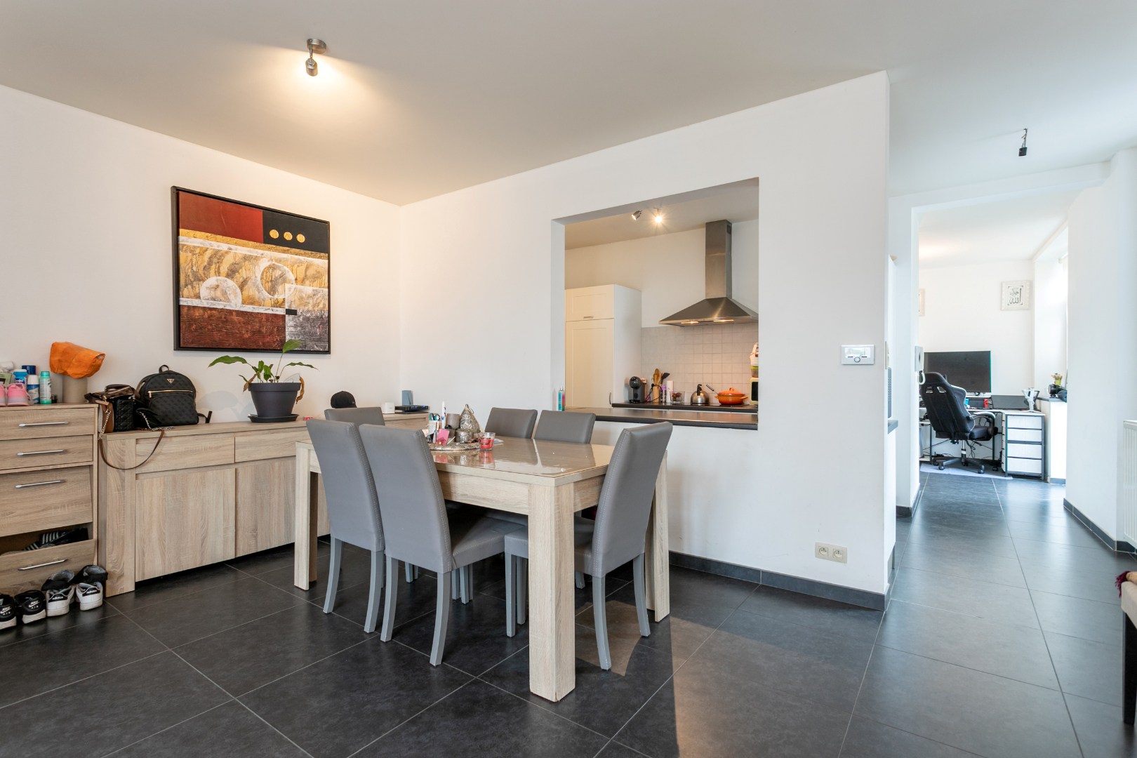 Opbrengsteigendom te koop met 3 app (+-100m²) én garagebox 