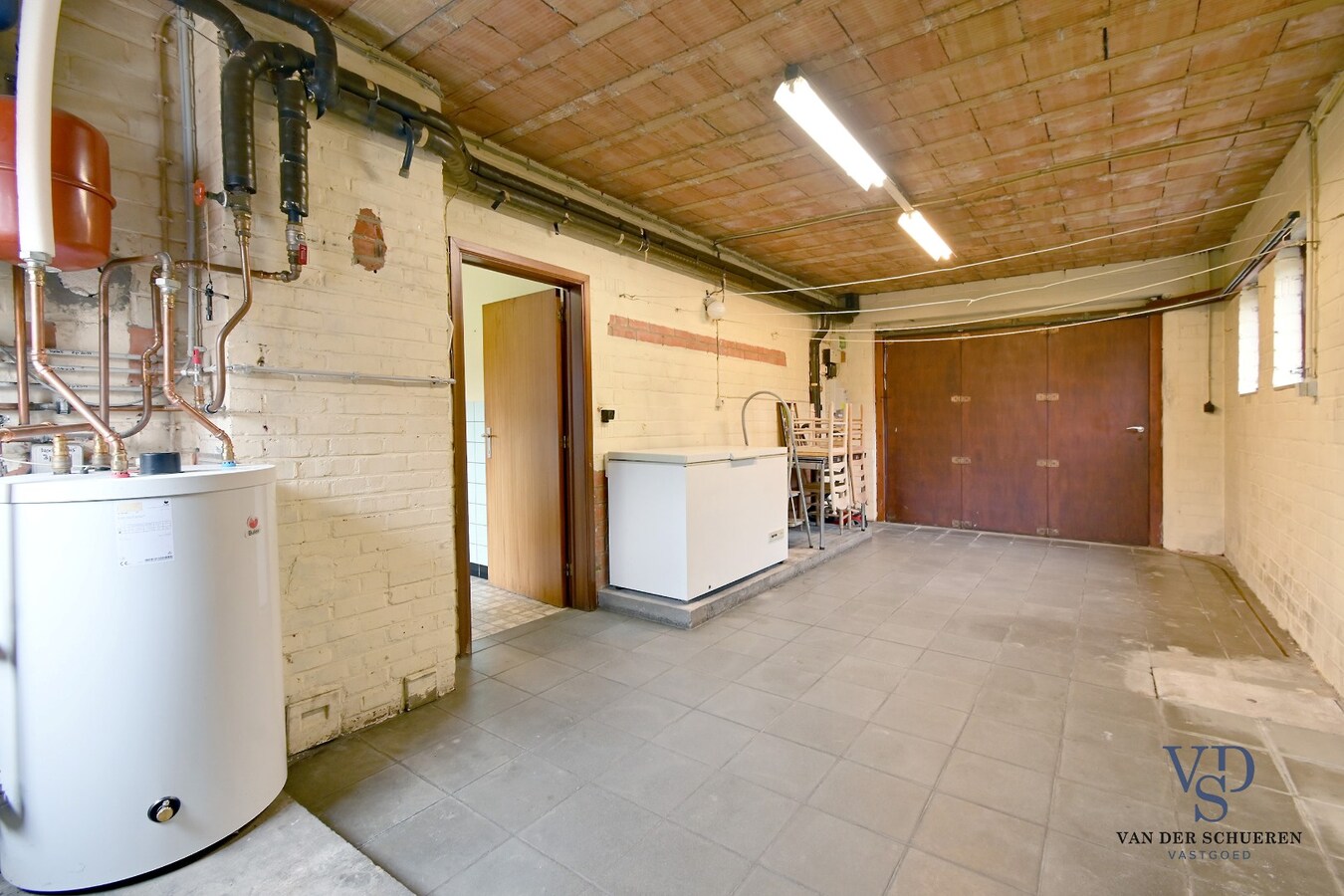 Degelijke eigendom met mogelijkheden 