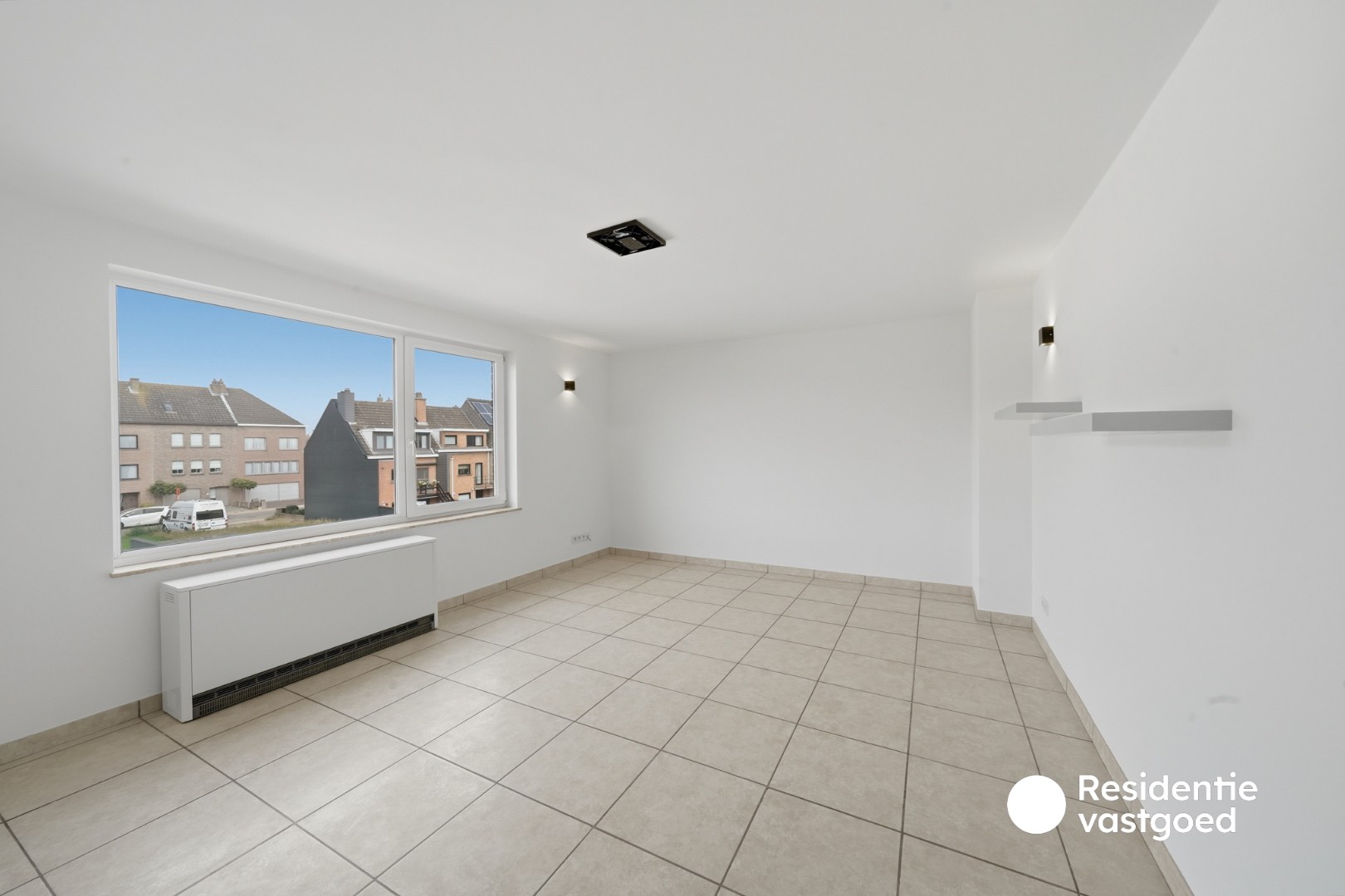 Instapklaar  2 slaapkamer appartement te Bredene 