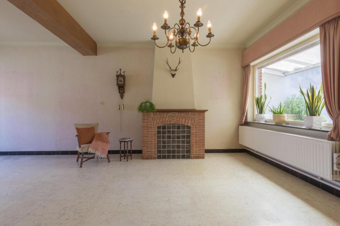 Kwalitatieve woning met ruime tuin &amp; garage te Gentbrugge 