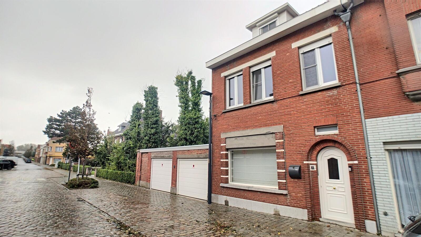 Grote gezinswoning met twee garages - Zeebrugge 