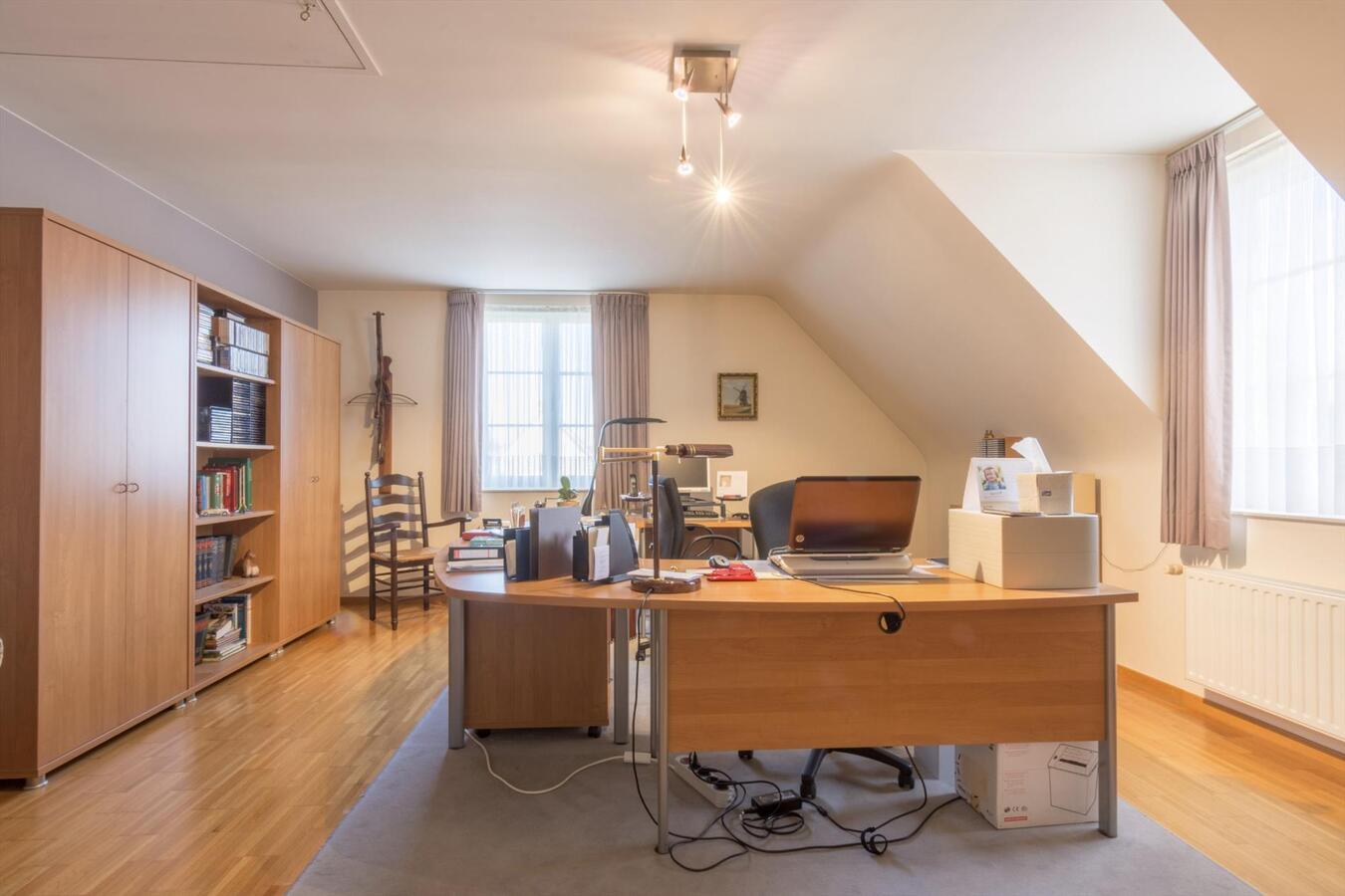 Kwaliteitsvilla op toplocatie met prachtige tuin 