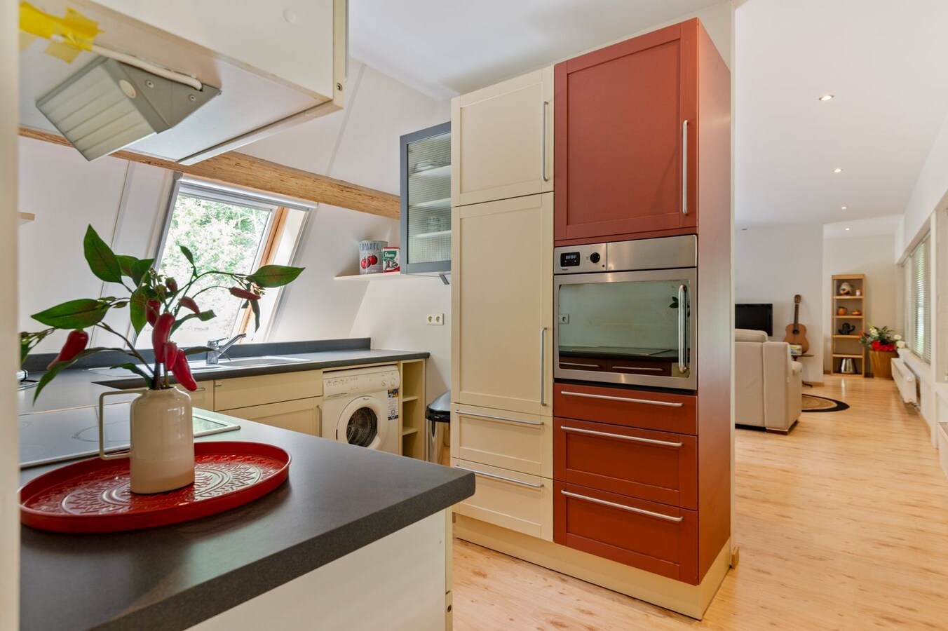 Exclusief eigendom met twee volwaardige, zelfstandige villa-woningen, een conciërgeverblijf en luxueuze paardenfaciliteiten op ruim 2 ha te Brasschaat 