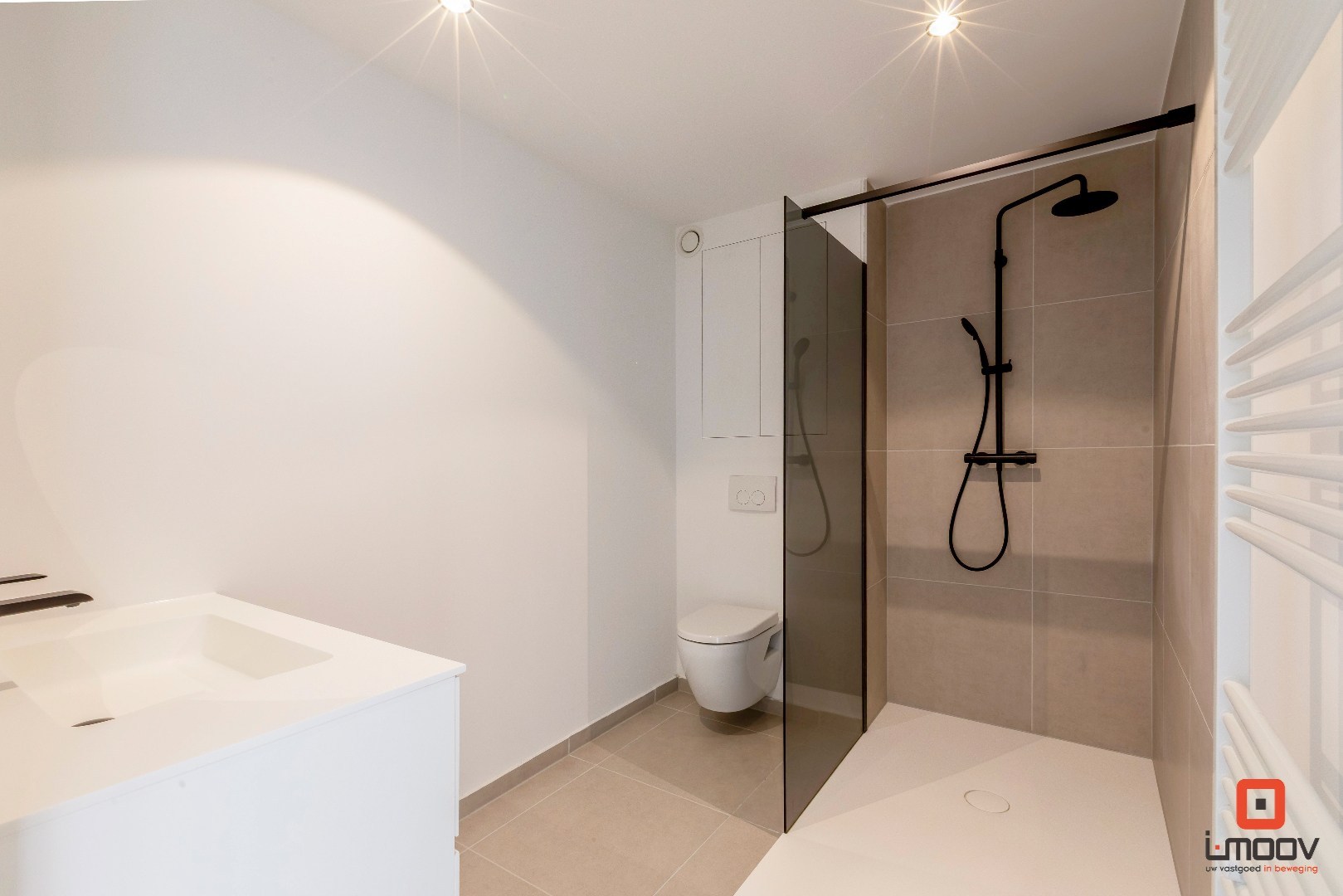 Luxueuze tweeslaapkamer duplex met terras en hoogwaardige afwerking in Oostende 