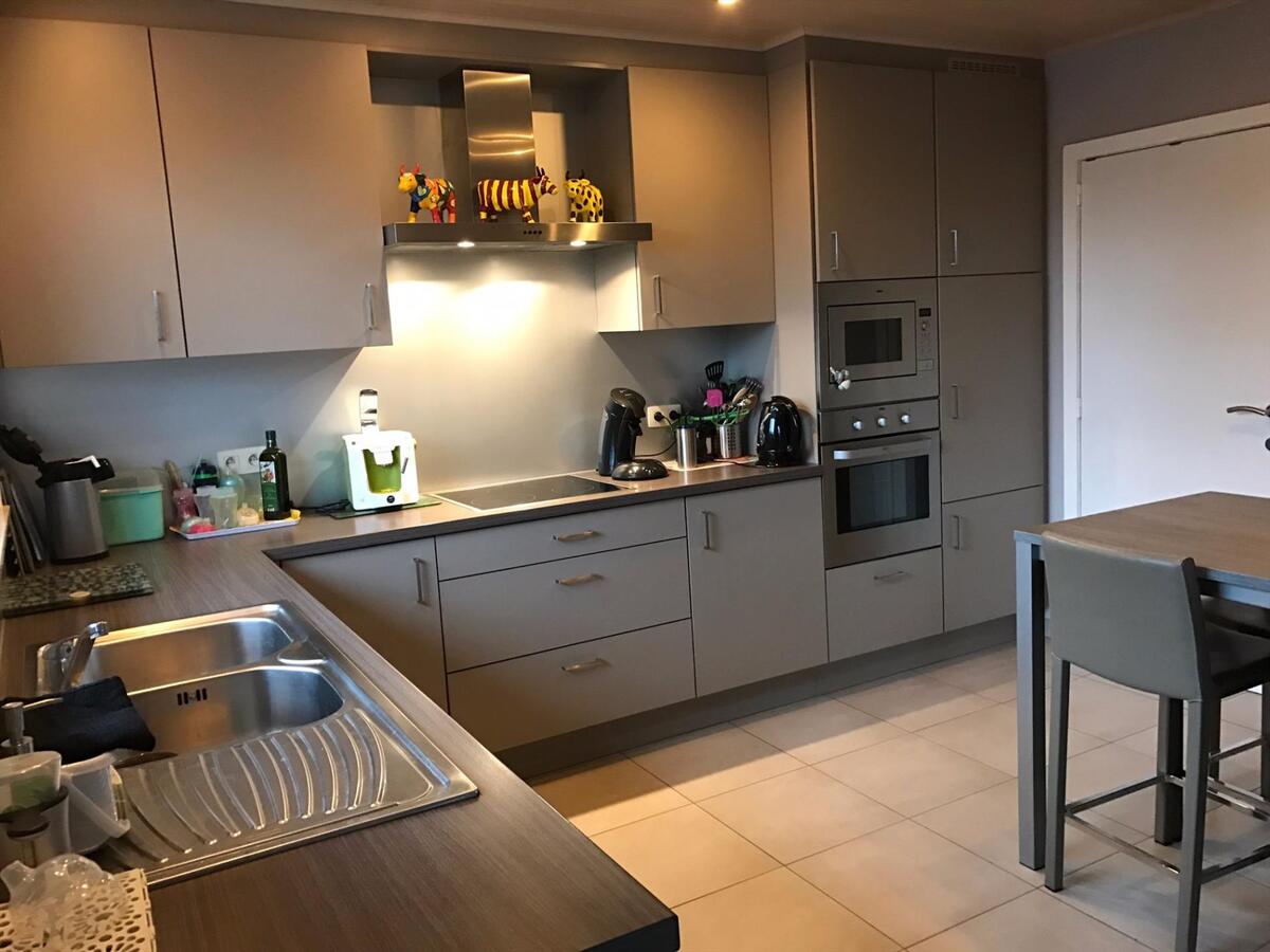 Recente halfopen woning (2012) in rustige woonwijk 