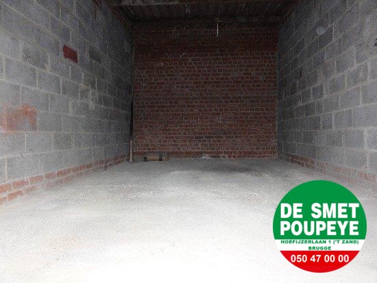 Ruime garagebox te huur in Brugge 