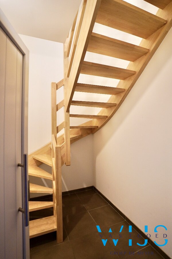 Recent duplexappartement met zeer aangenaam terras te Ertvelde ! 