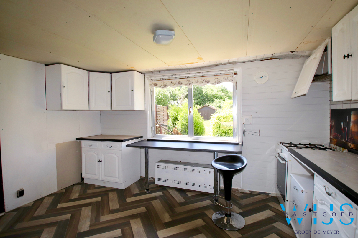 Te renoveren woonhuis / bouwgrond te Lovendegem ! 