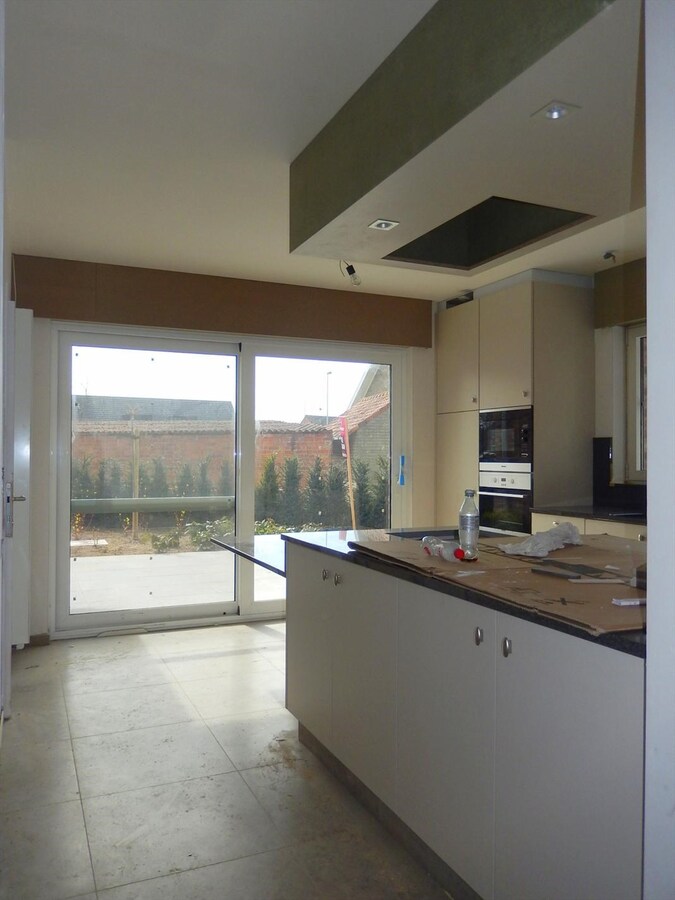 Uniek moderne nieuwbouwvilla met 4 slaapkamers 