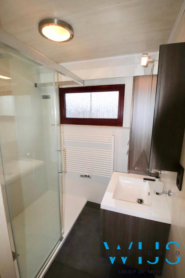 Enorm energiezuinige Bel-étage in hartje ERTVELDE! 