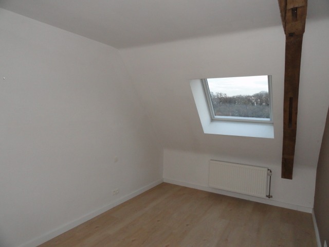 Ruime woning met garage 