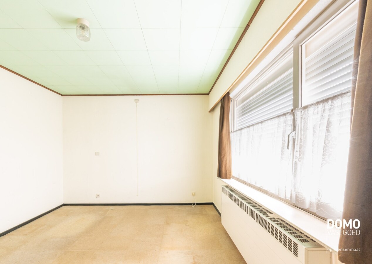 RUIME GELIJKVLOERSE WONING OP EEN PERCEEL VAN 12A 80CA MET 3 SLAAPKAMERS, EN GARAGE TE BOEKT (HEUSDEN-ZOLDER) 
