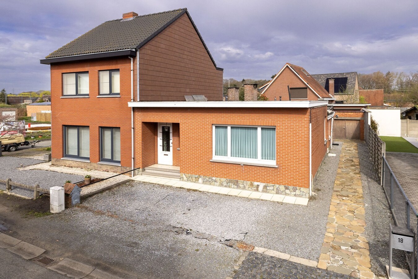 Uitstekend gelegen laagbouwwoning met tuin 