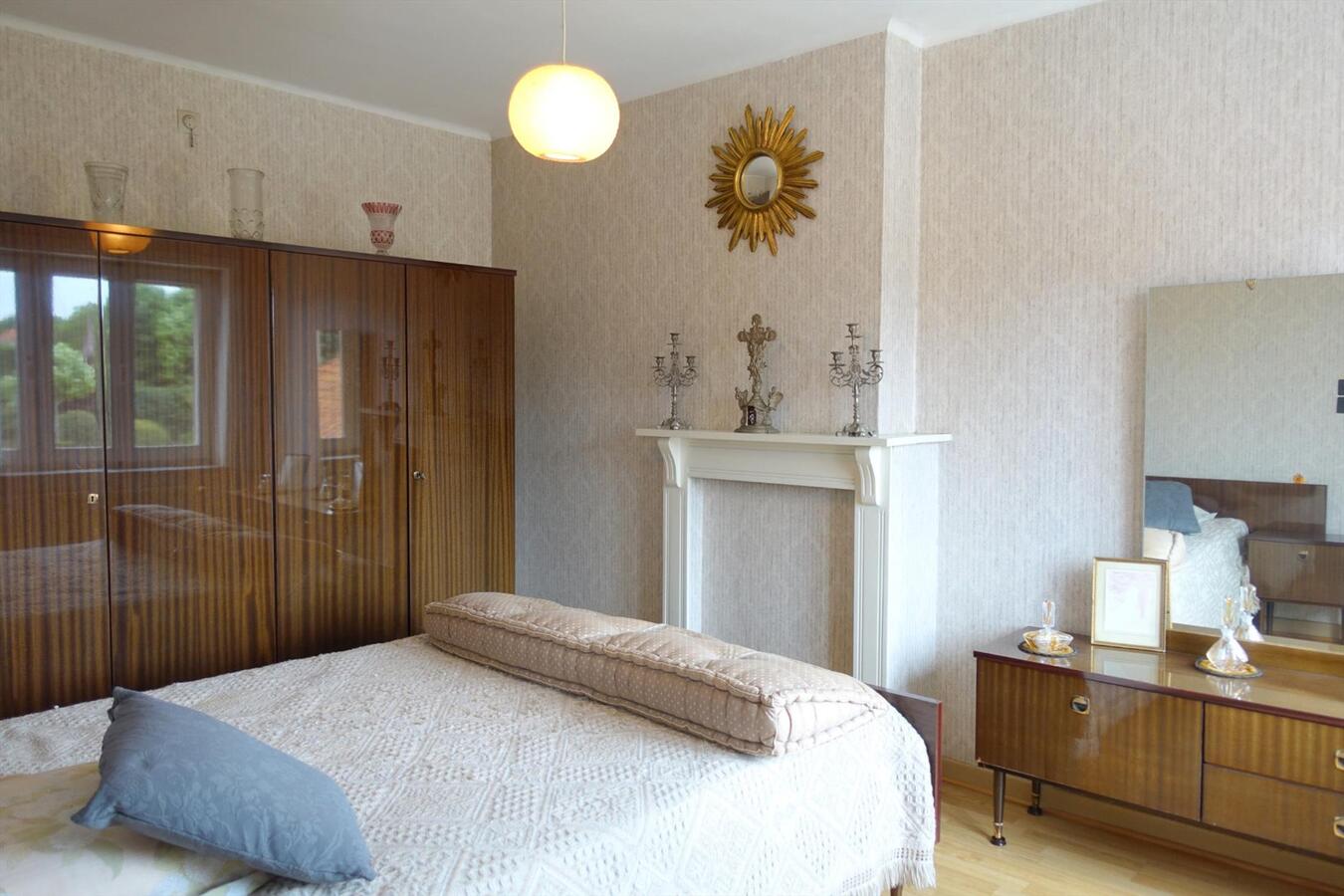 Zonnige charmante half-open woning 